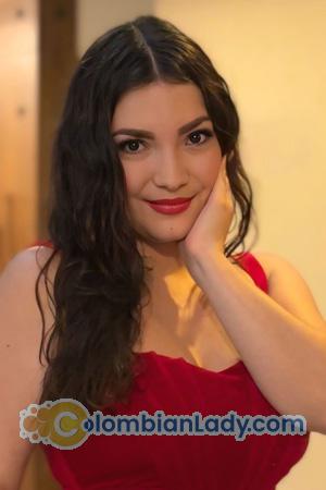 225850 - Daniela Age: 31 - Colombia