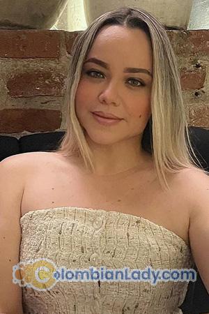 226413 - Iseth Age: 39 - Colombia