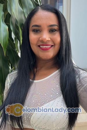 226518 - Paola Age: 40 - Colombia