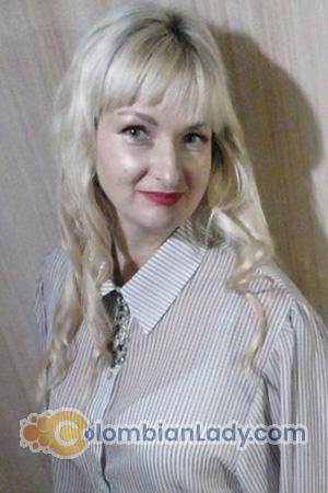 227105 - Olha Age: 43 - Ukraine