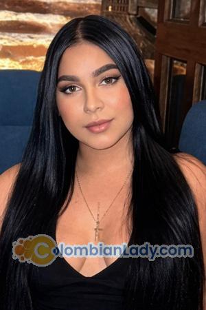 227132 - Maybelline Age: 23 - Colombia