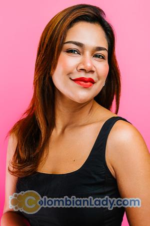 227311 - Pasinee Age: 18 - Thailand