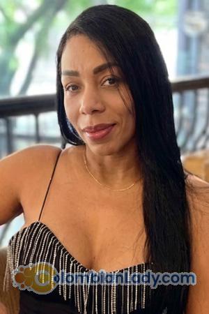 227379 - Julia Age: 41 - Colombia
