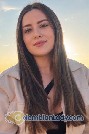 227508 - Laura Age: 26 - Colombia