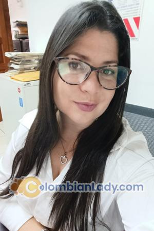 228128 - Liseth Age: 44 - Costa Rica