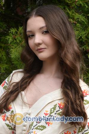 228185 - Sofia Age: 18 - Ukraine