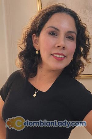 228223 - Evelyn Age: 41 - Peru