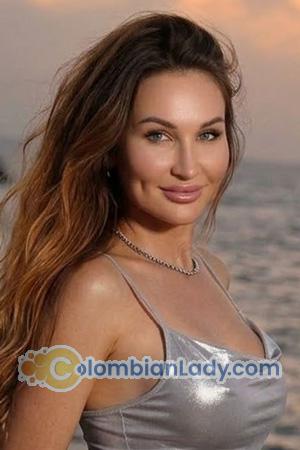 228729 - Viktoriia Age: 49 - Ukraine