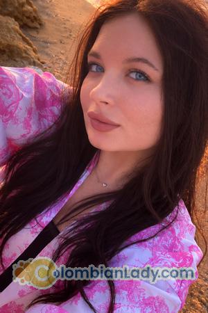 229469 - Anastasiia Age: 22 - Ukraine