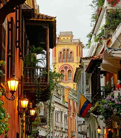 An image of a beautiful street in Colombia.